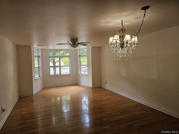 2nd image of 3109 Leeward Drive