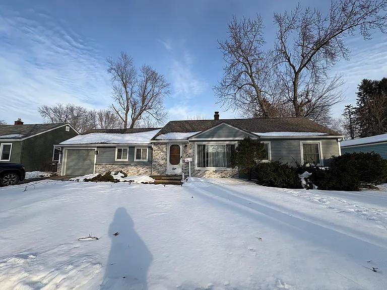 14998 Auburndale St — Photo 1