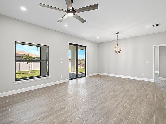 4th image of 4305 NW 20th St