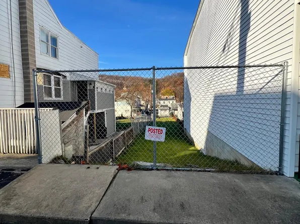 124 A St, Girardville, PA 17935