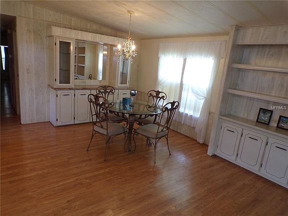 5th image of 2055 S Floral Ave