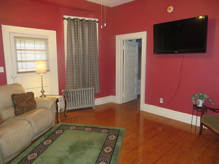 517 W Washington Blvd — Photo 5