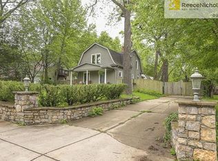8121 W 80th St, Overland Park, KS 66204