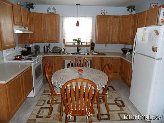 4th image of 1438 City St