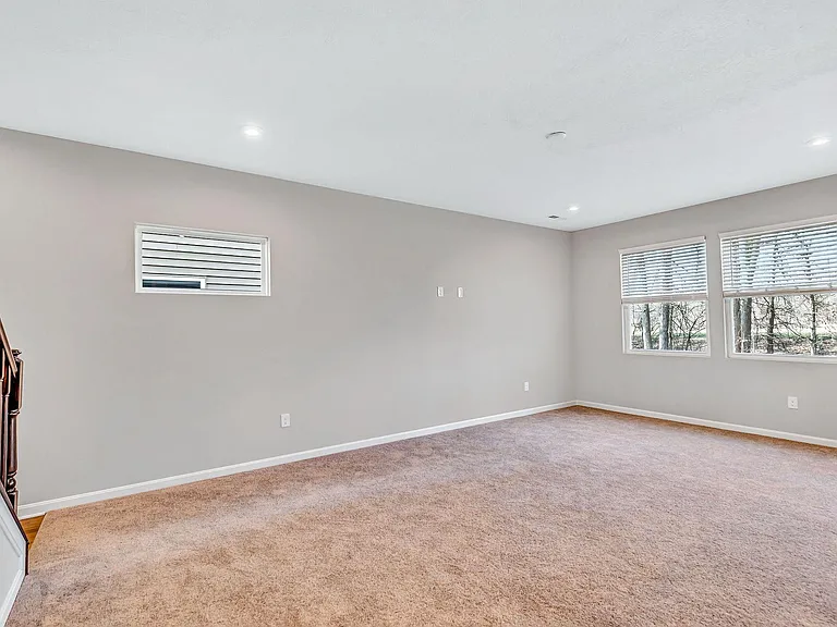 5849 Parkview Ln — Photo 19