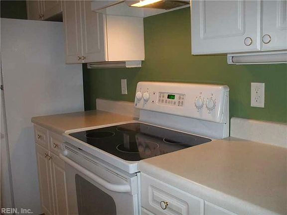5th image of 5841 Baynebridge Dr