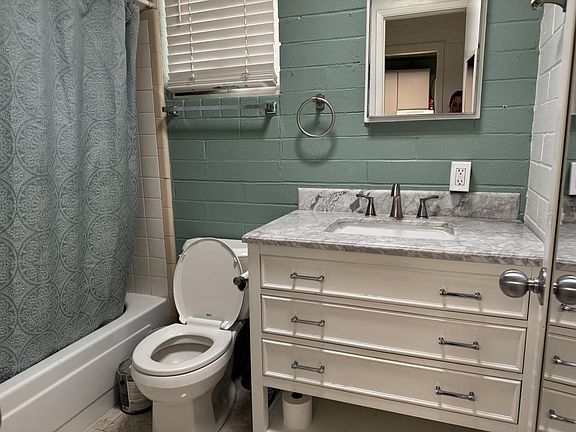 2nd Full bathroom -
