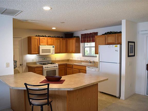 5th image of 2373 E Gaffney Ave