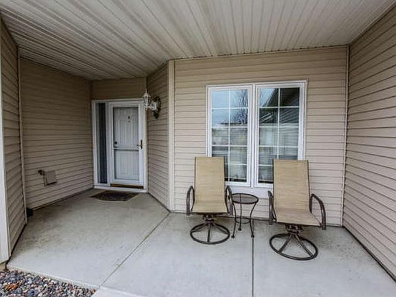 3rd image of 20476 Cypress Dr