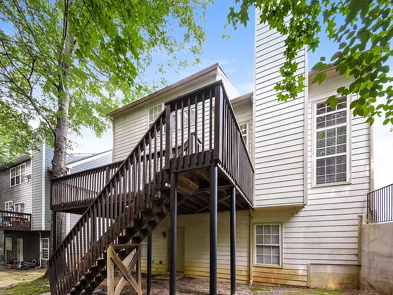 3740 Ridgefair Dr — Photo 18