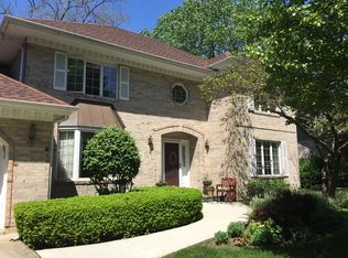 6136 Plymouth St, Downers Grove, IL 60516