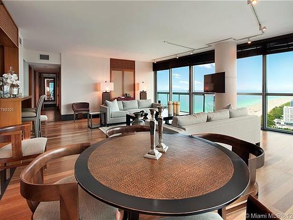 4th image of 101 20th St #3606