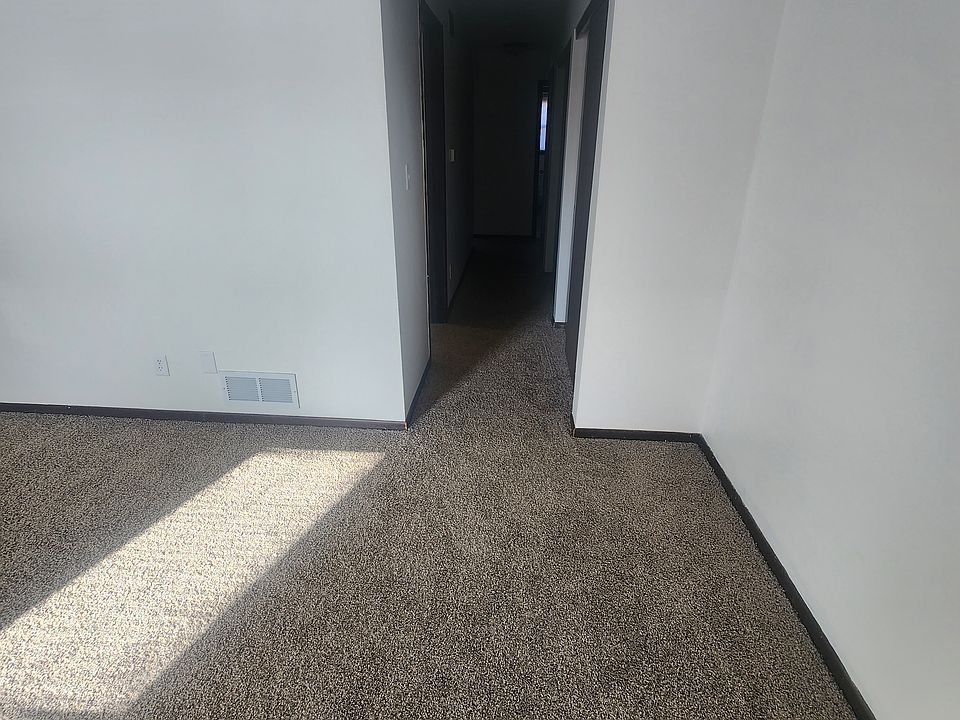 Living Room/Hall