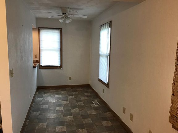 4th image of 2022 1st Ave