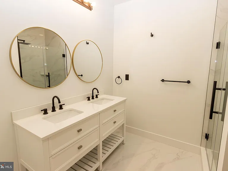 664 N Union St #3 — Photo 11