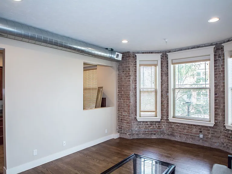 804 Park Ave — Photo 10