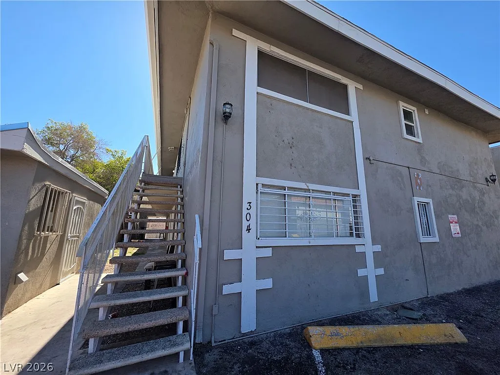 1 bed, 1.0 bath, 612 sqft, $705 — Photo 2