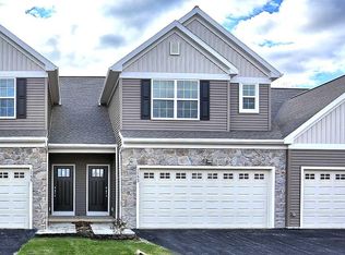 1753 Shady Ln, Mechanicsburg, PA 17055
