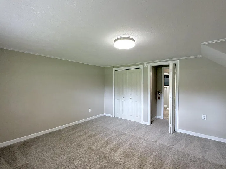 725 Wildflower Ln — Photo 29