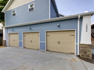 1225 E Cherry St, Springfield, MO 65802