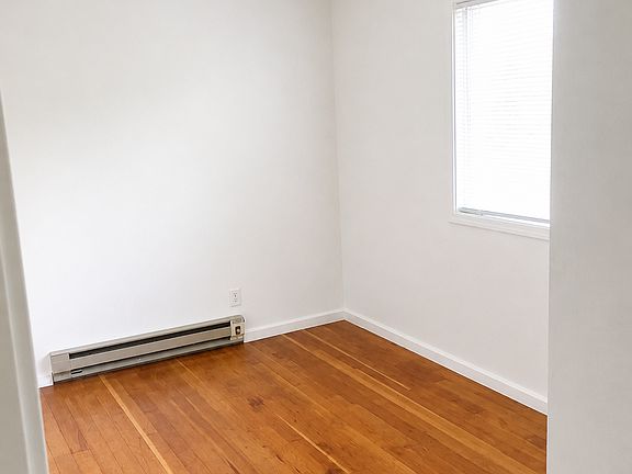 5th image of 1501 Winfield Ave Unit 6