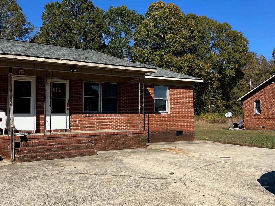 1st image of 209 Adams St #209