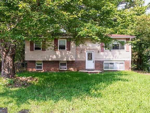 3rd image of 6281 Amherst Dr