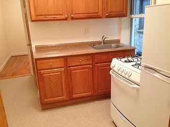 Rented by Warren T Real Estate Corp.