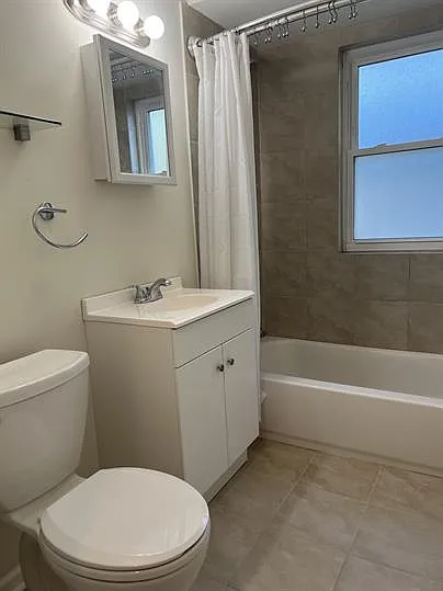 2 bed, 900 sqft, $1,650 — Photo 4