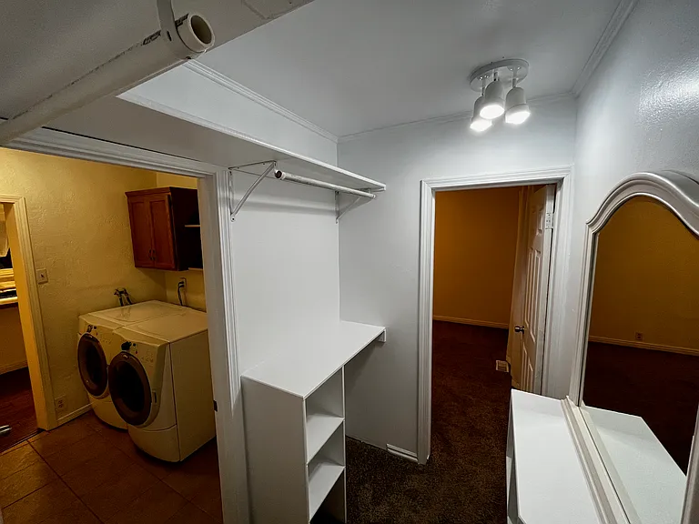 784 W 100 N — Photo 23
