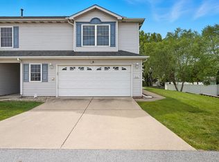 9634 Luebcke Ln, Crown Point, IN 46307