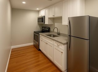 757 Wrights Crossing Rd, Pomfret Center, CT 06259