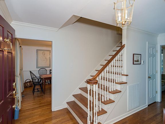 5th image of 1219 Whitower Dr