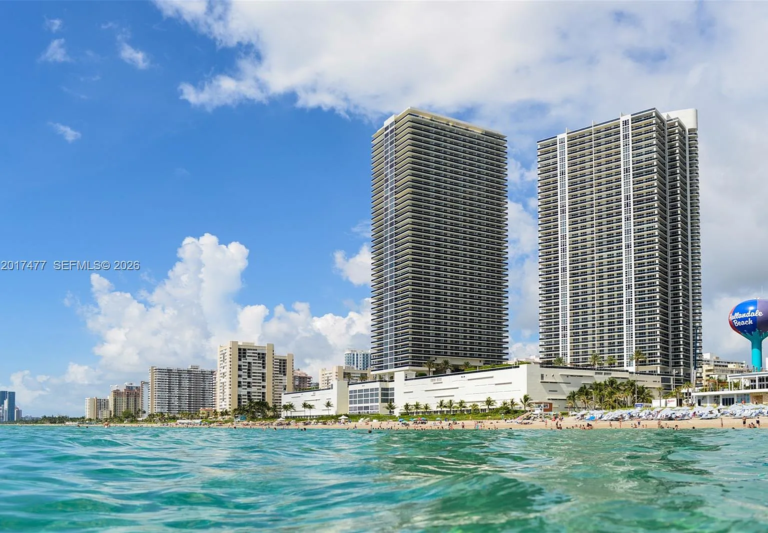 Beach Club Condo — Photo 2