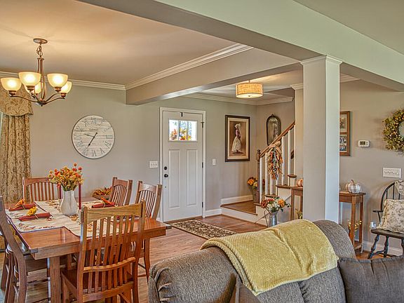 4th image of 2030 Clemmons Rd