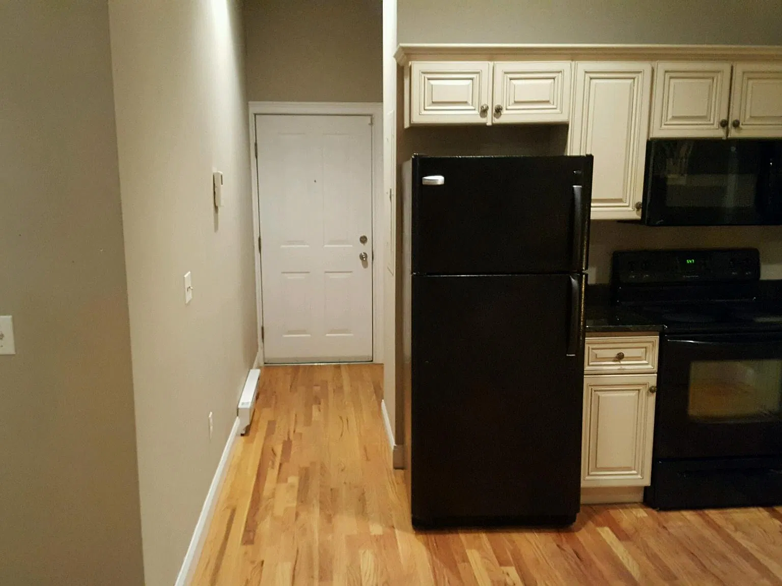 238 Main St — Photo 2