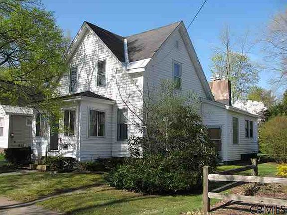 2nd image of 6 Saratoga Blvd