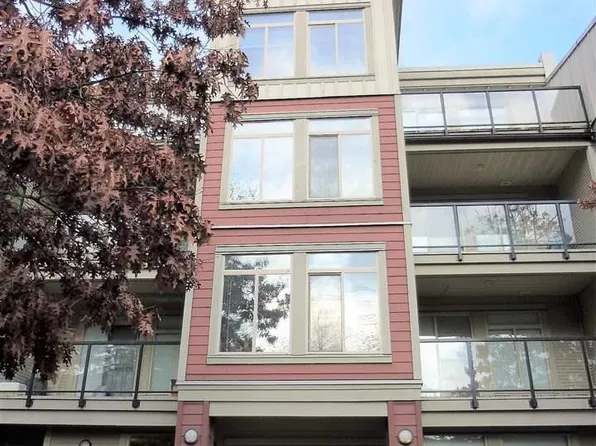 15385 101a Ave #405, Surrey, BC V3R 0B4
