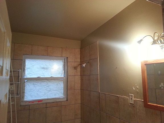 4th image of 7339 Wayne Ave