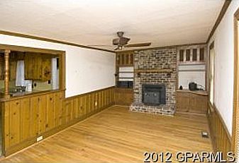 4th image of 1724 Beaumont Dr