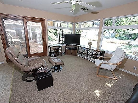 3rd image of 3904 Las Pasas Way