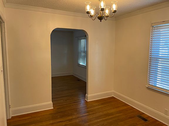 4th image of 416 E South Main St