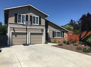 21 Estrella Way, Novato, CA 94945