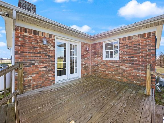 5th image of 1292 E Gap Hill Rd