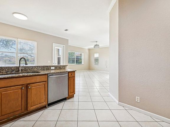 3rd image of 7174 Ivy Crossing Ln