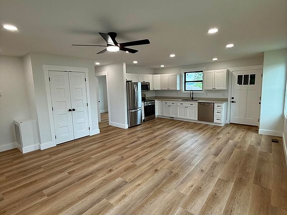 5th image of 2400 McCroskey Ave