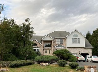 12 Kerwin Ct, Manalapan, NJ 07726