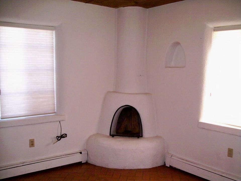 1st image of 111 Padre Martinez Ln APT 1