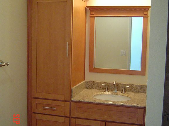 4th image of 222 Green Heath Pl