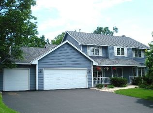 113 Innsbrook Ln, Burnsville, MN 55306